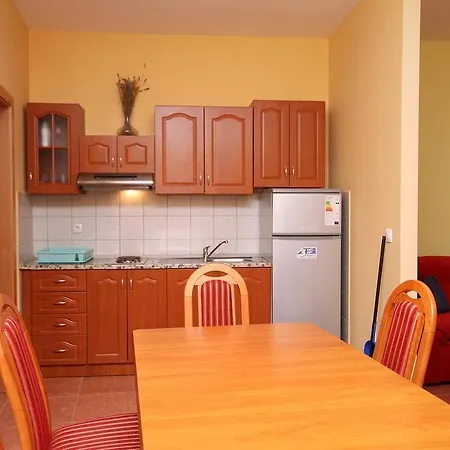 Apartamento Rogoznica 3198a